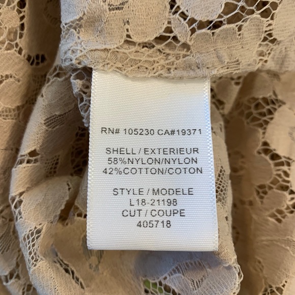 Joie Lace Top! - Picture 7 of 8